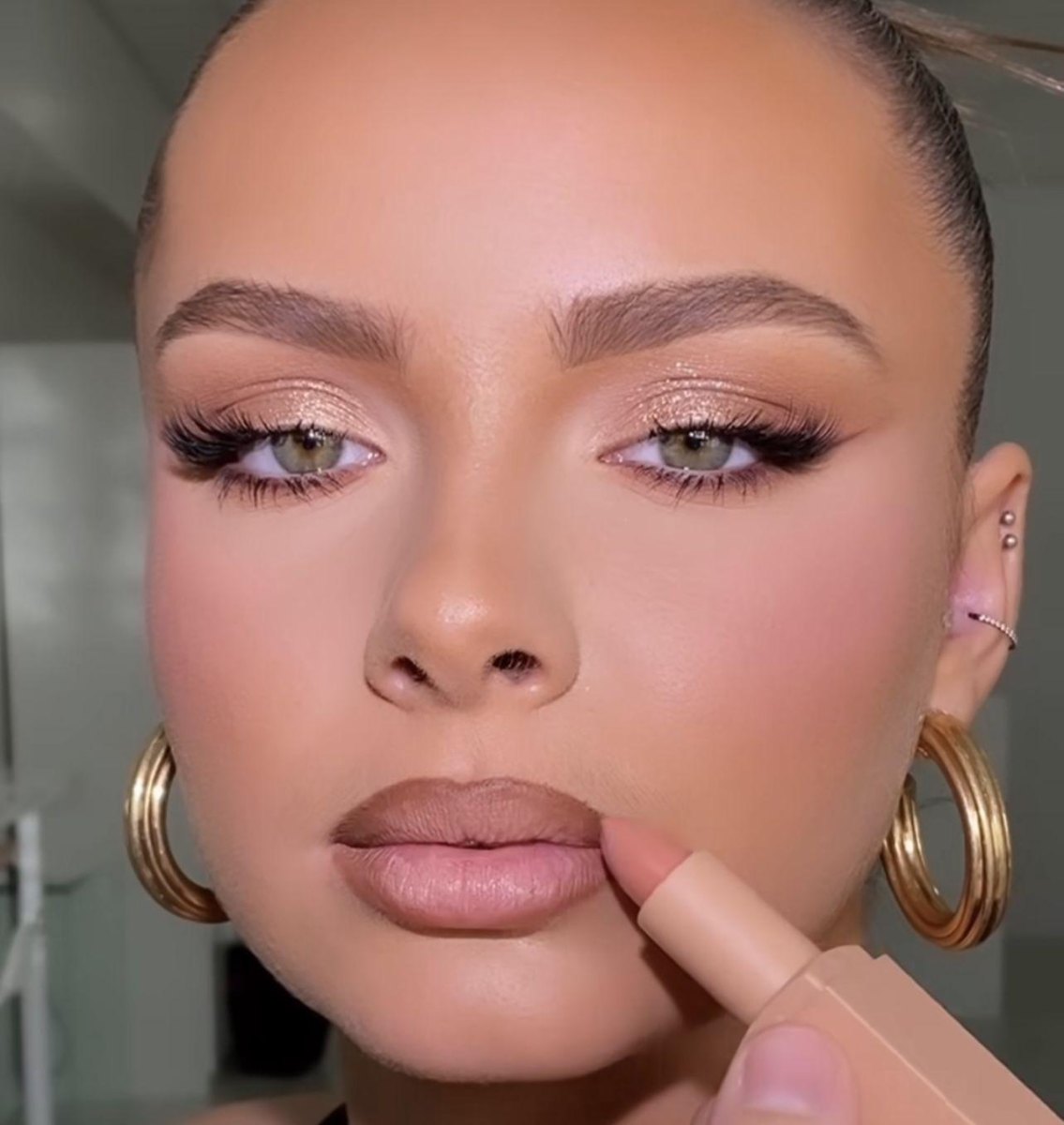 Nude lipstick glam makeup look