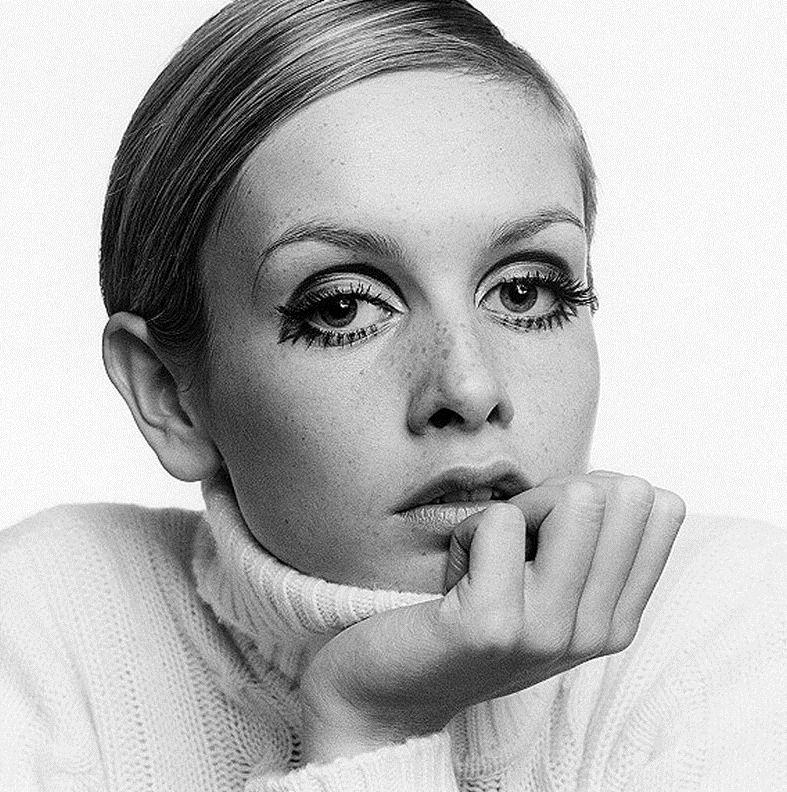 Black and white mod makeup contrast