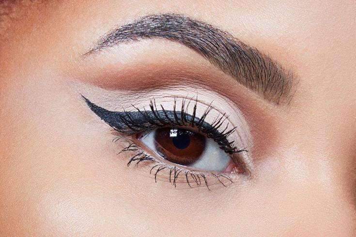15 Cut Crease Eyeliner Designs That Define Modern Eye Makeup