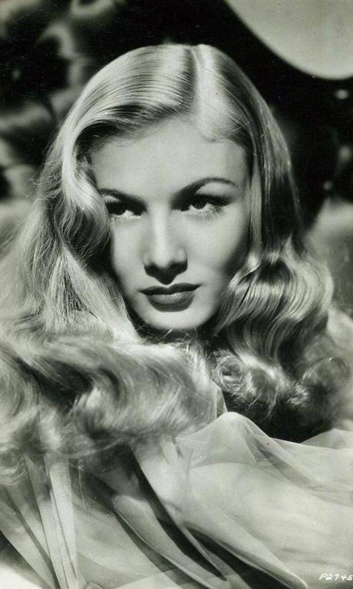 Veronica Lake inspired vintage waves