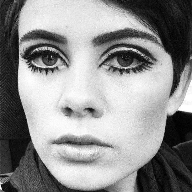 Complete 60s mod makeup look