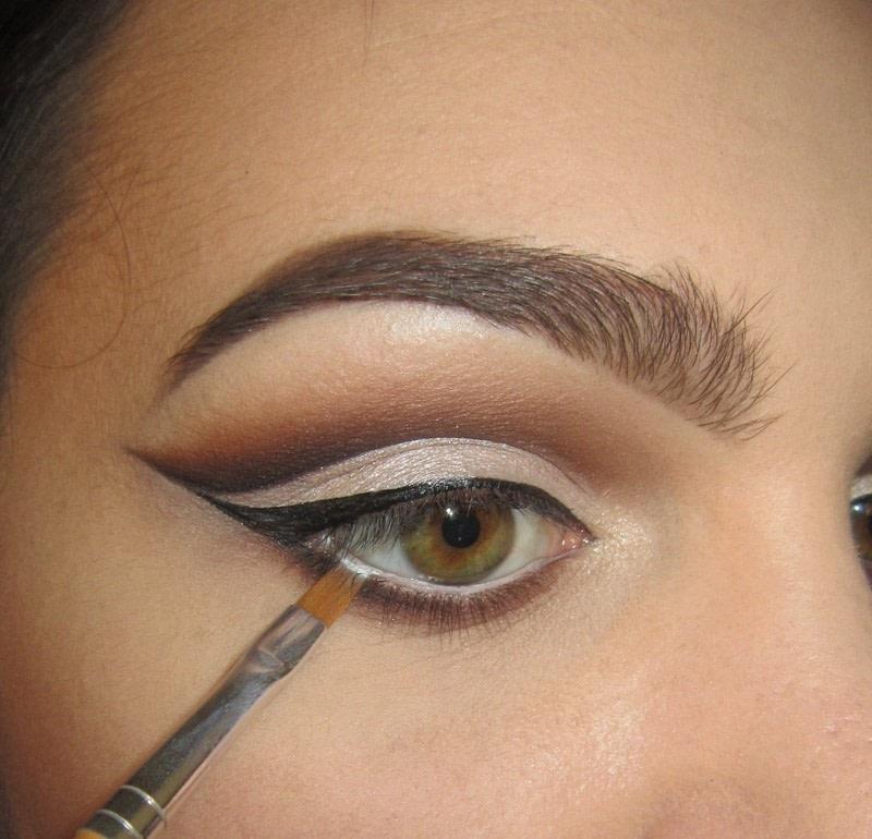 Drawing dramatic 60s crease line
