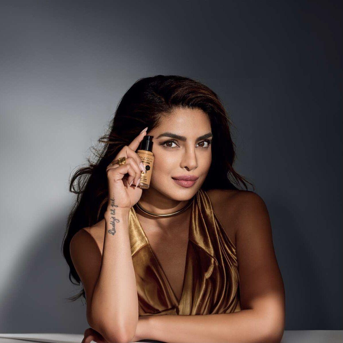 Priyanka Chopra glowing glam makeup base