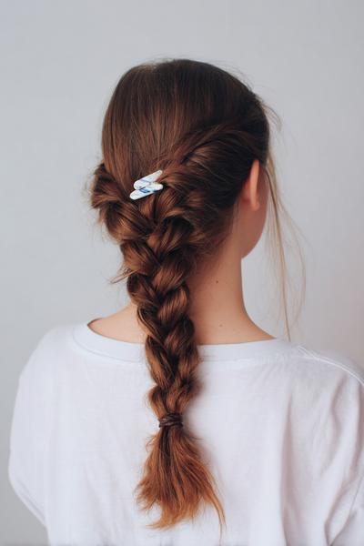 18. Quick Two-Minute Side Braid with Claw Clip Base for hairstyles for school braids easy ideas