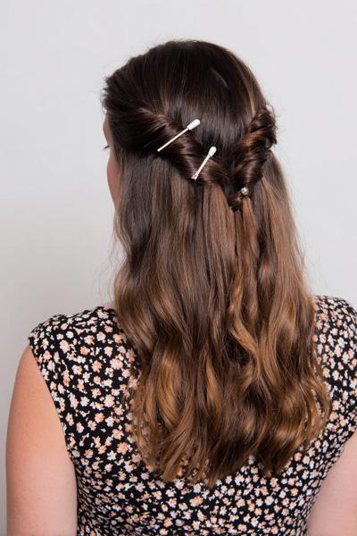 12. Two-Minute Front Twist Pin-Back for hairstyles for school down easy ideas