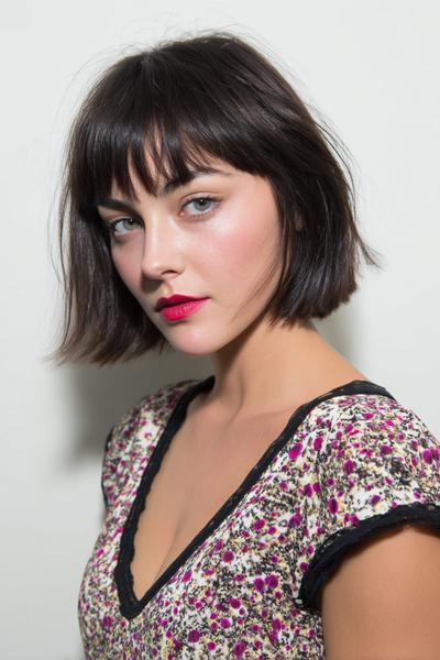 17. Wispy Side Bangs Bob with Defined Cheek Framing for hairstyles for thin hair with bangs ideas