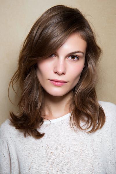 8. Side-Parted S-Bend Waves with Root Powder for hairstyles for thin hair fine ideas