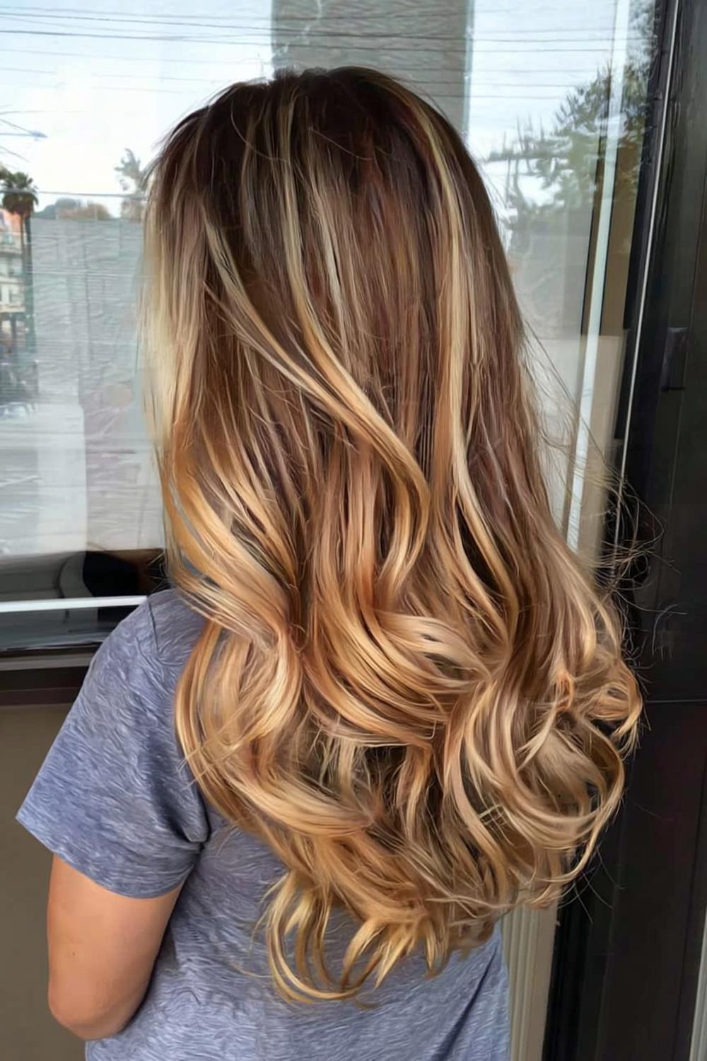 Cascading Curly Layers