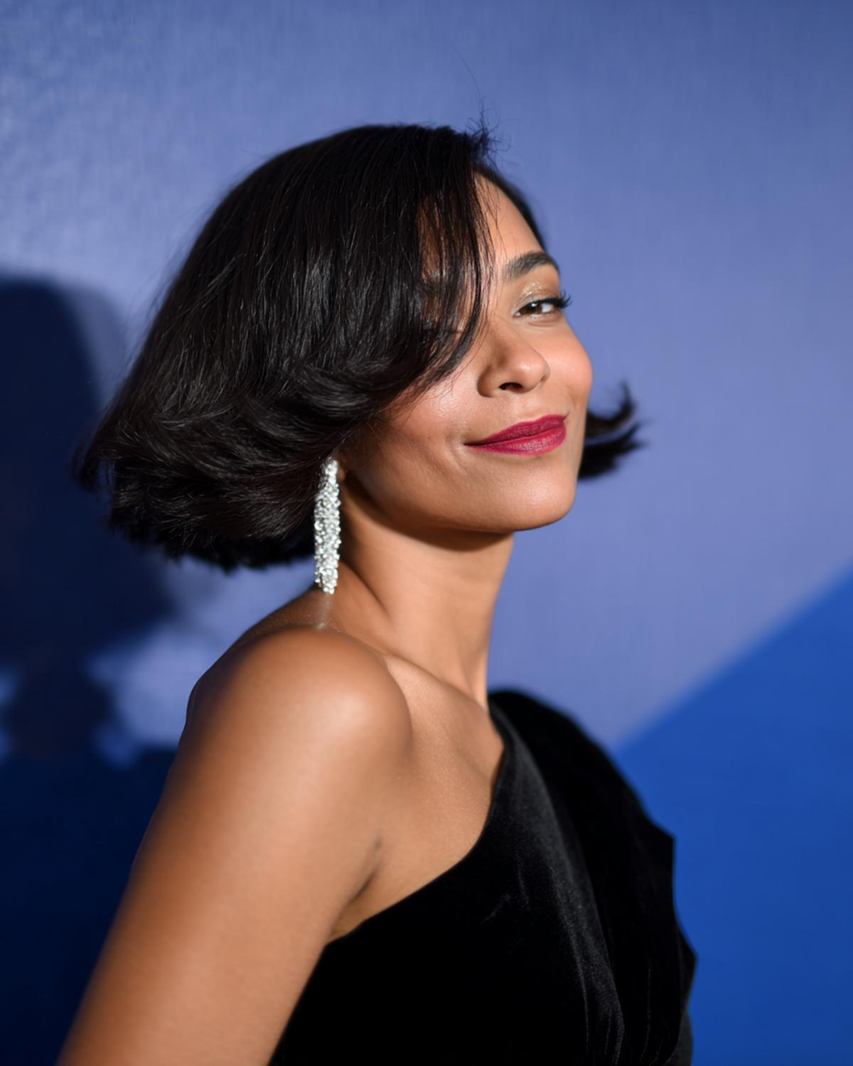 Sleek Side Part Black Bob