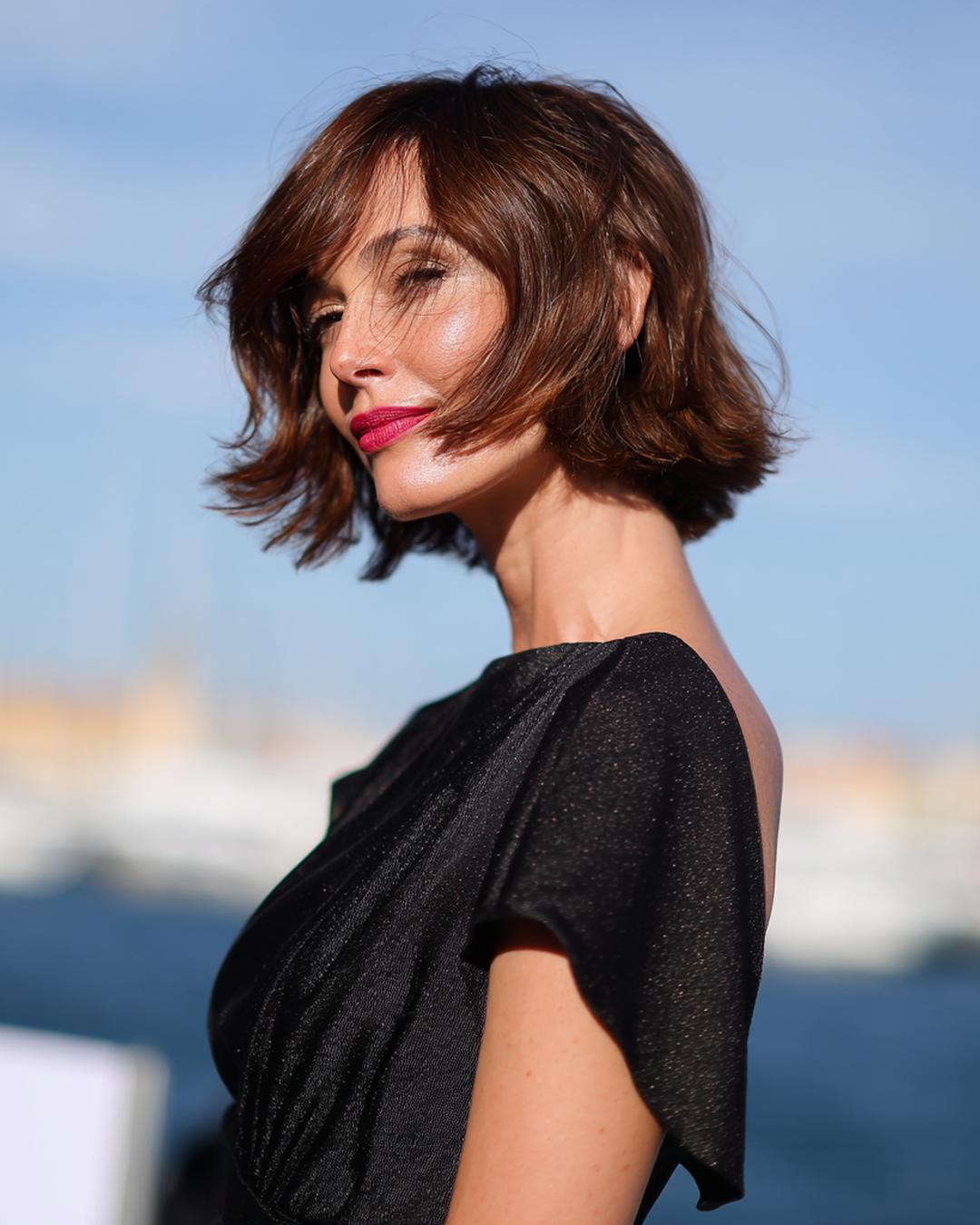 Tousled Brown Bob Side Fringe