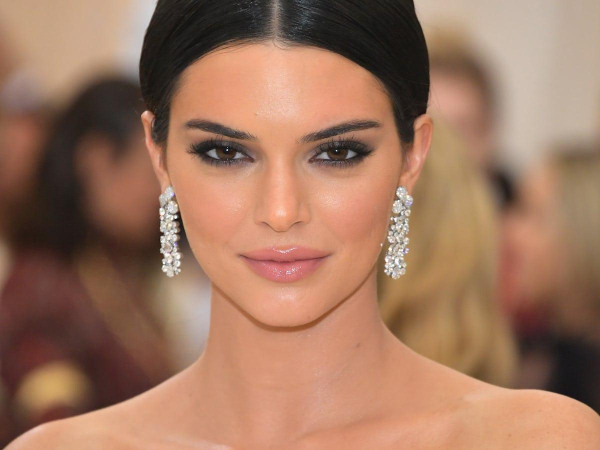 Kendall Jenner Red Carpet Makeup Looks to Try