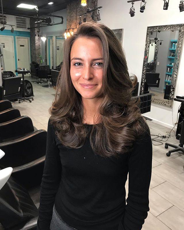 Low maintenance layered blowout cut