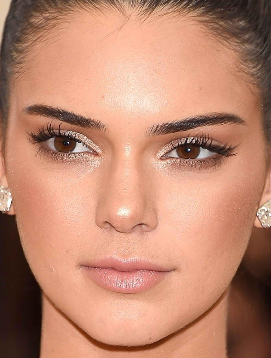 Kendall Jenner Met Gala glow makeup