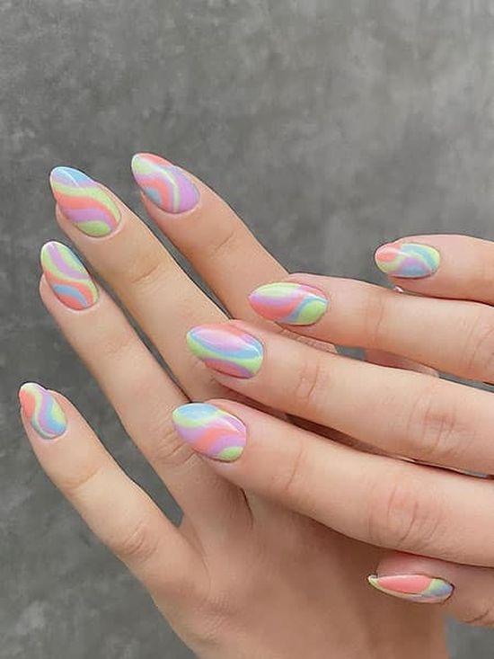 Pastel rainbow swirl manicure
