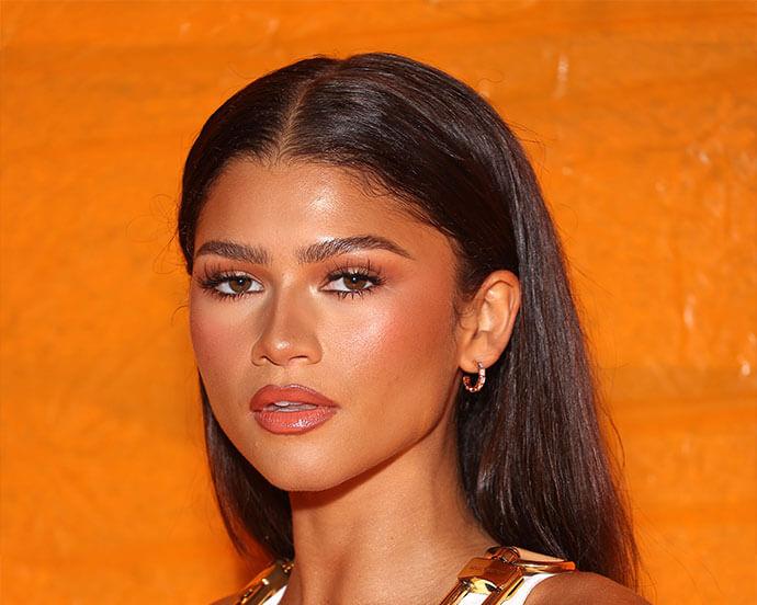 Zendaya bronzed cheeks contour makeup