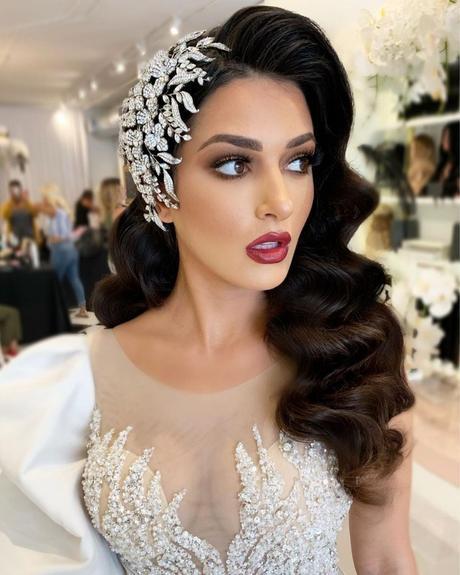 Formal side swept Hollywood waves