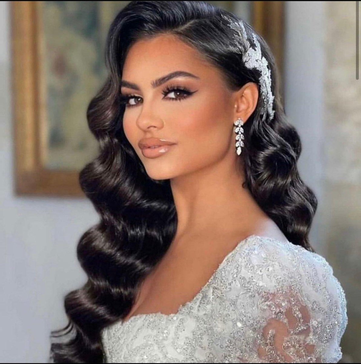 Bridal side swept Hollywood waves hairstyle