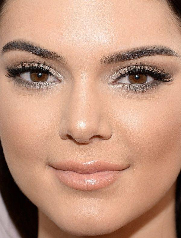 Kendall Jenner soft glam eye makeup