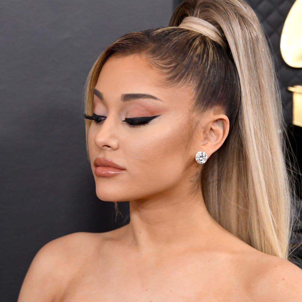 Ariana Grande makeup tutorial soft glam eye look