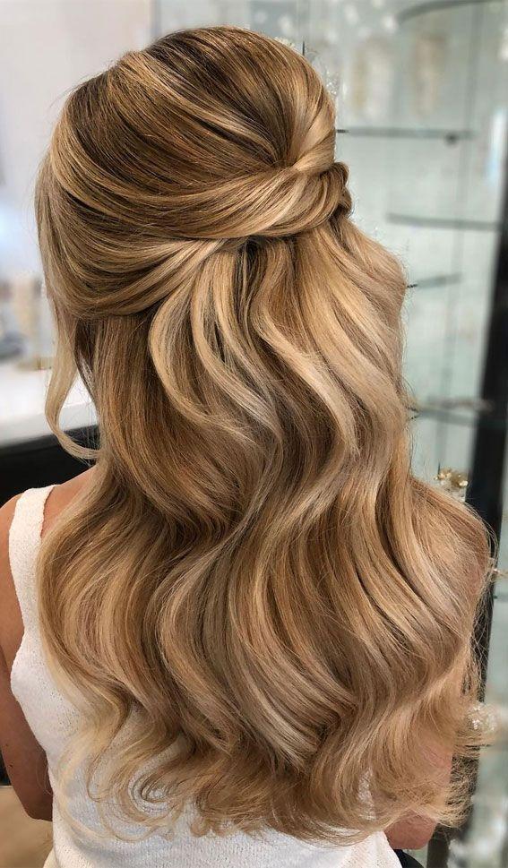 Soft romantic twisted Hollywood waves