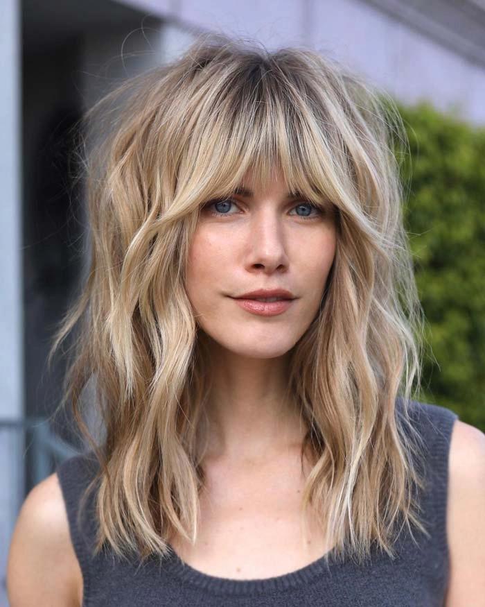 Soft wolf cut curtain bangs