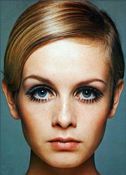 60s Mod Makeup Ideas for a Classic Twiggy Eye Look