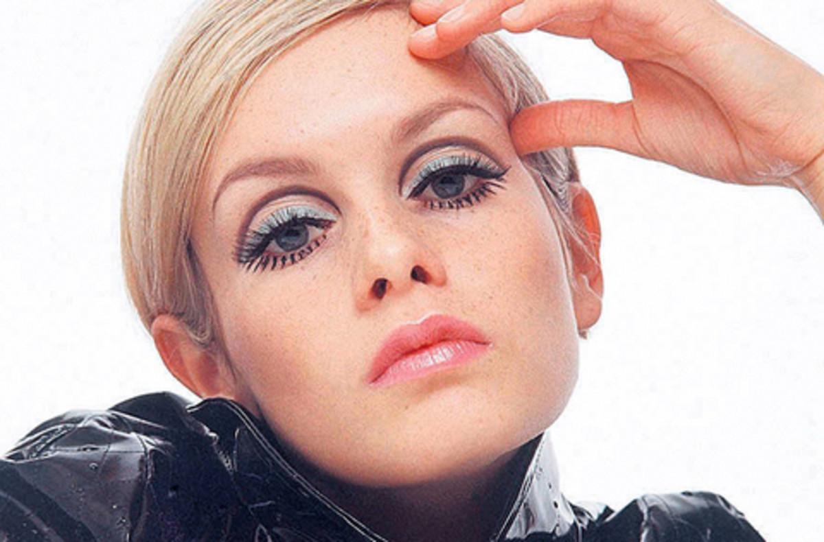Twiggy inspired lower lash makeup